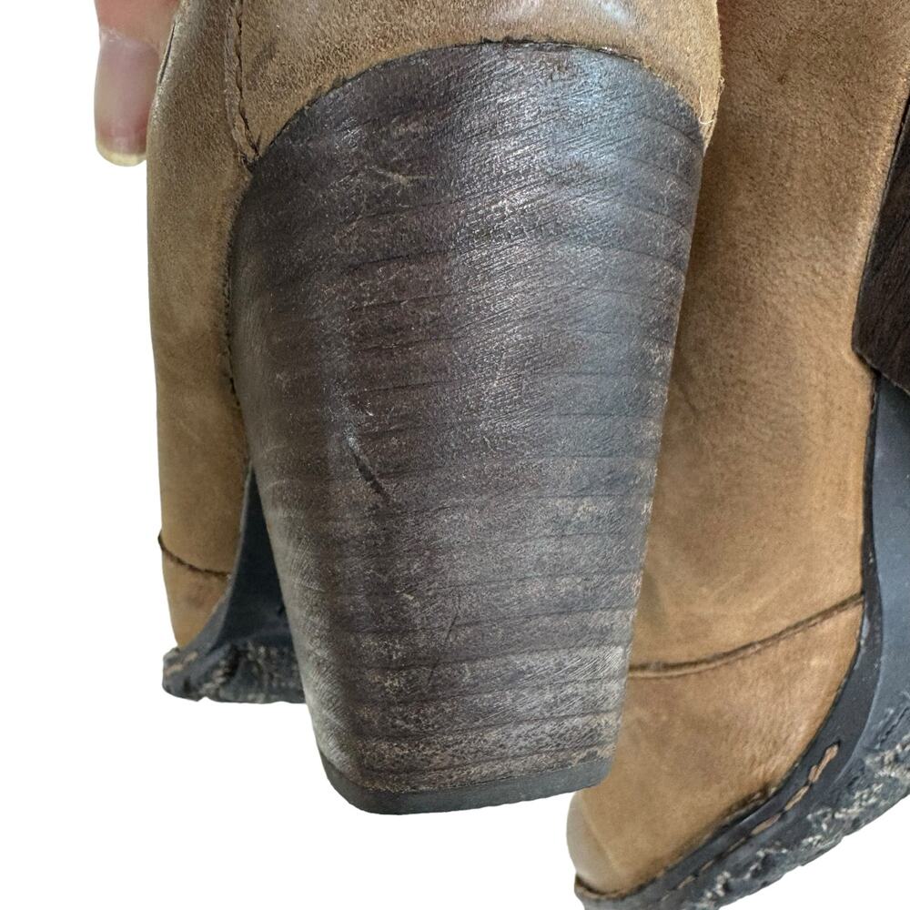 Born Gertrude‎ Distressed Brown Leather Pull On Block Heel Booties Women's Sz 10 - Picture 6 of 12